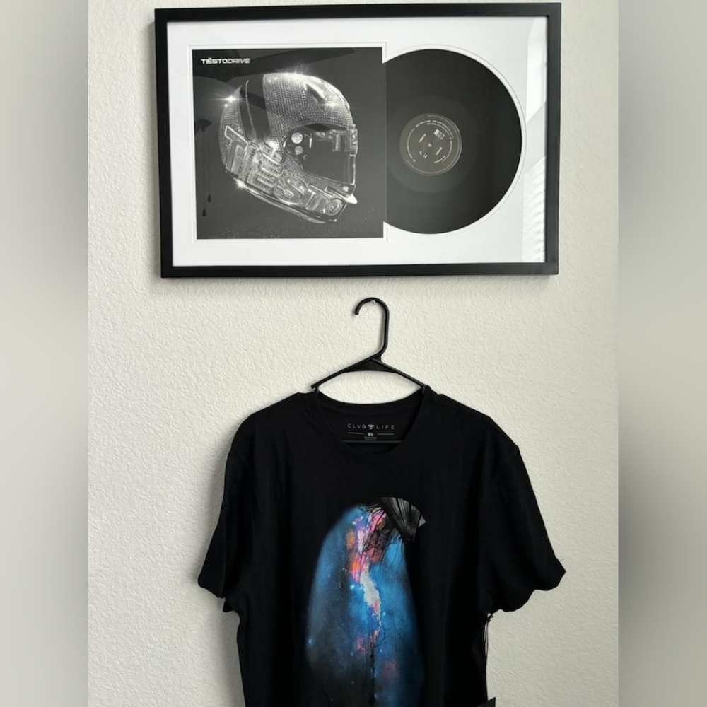 Tiesto Clvb Life 2011 Shirt Collection - Small Model: BLACK UNIVERSE